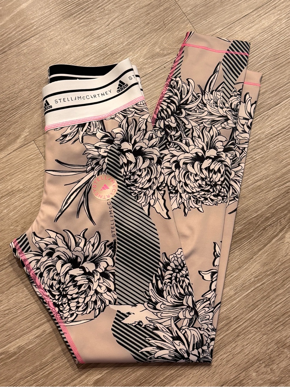 Rare!adidas x Stella McCartney Floral Sculpting Leggings in Blush, Black & White